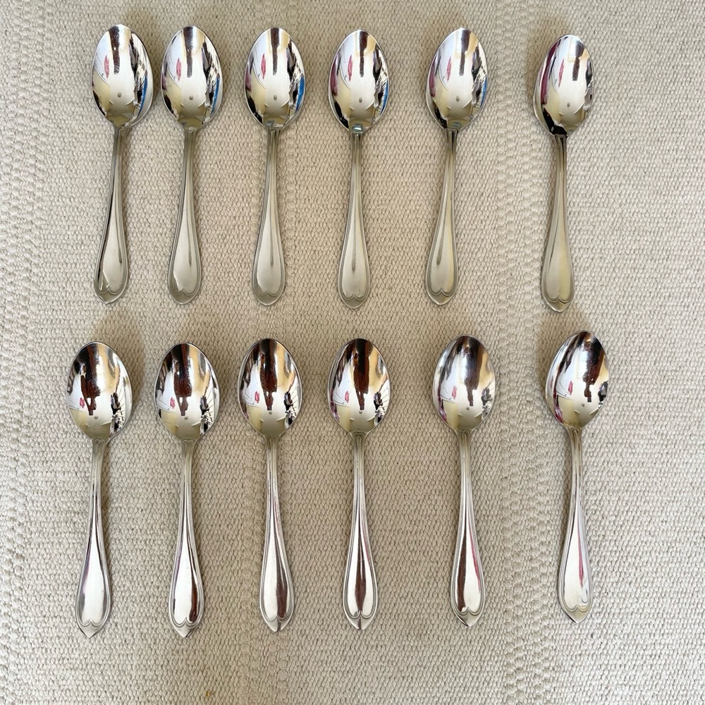 Reed & Barton Oval Thread 175th Anniversary Stainless Flatware 12 Teaspoons